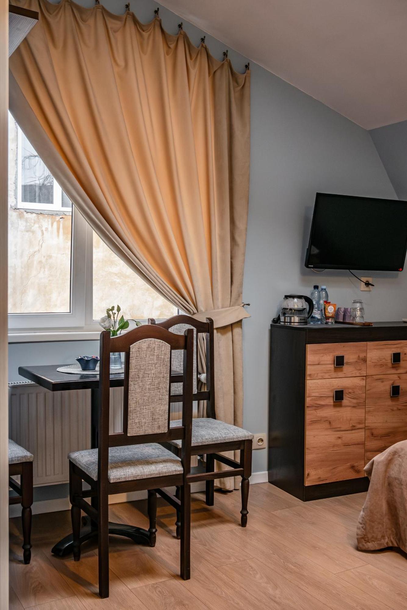 Gar'Is Hostel Lviv Exteriör bild