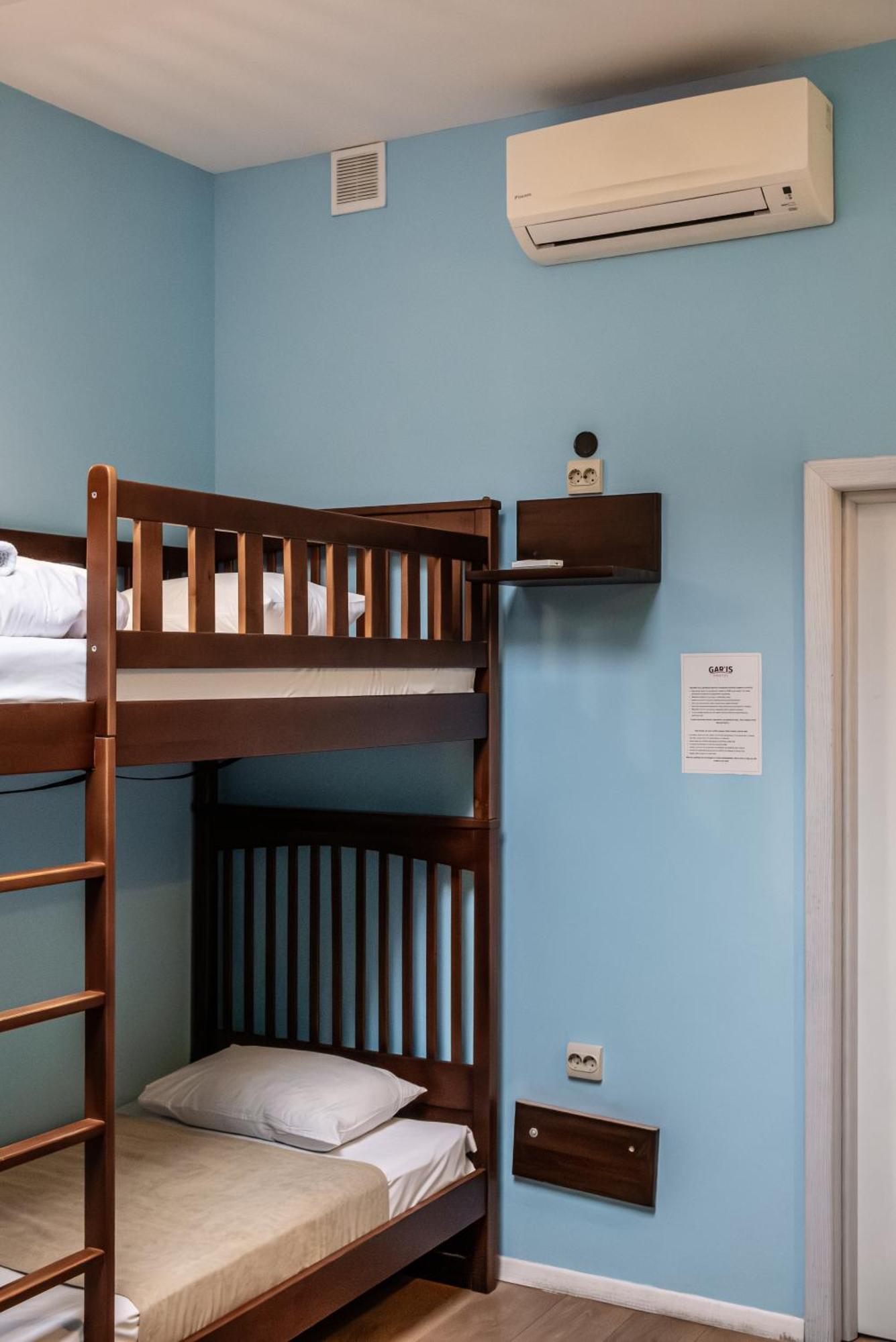 Gar'Is Hostel Lviv Exteriör bild
